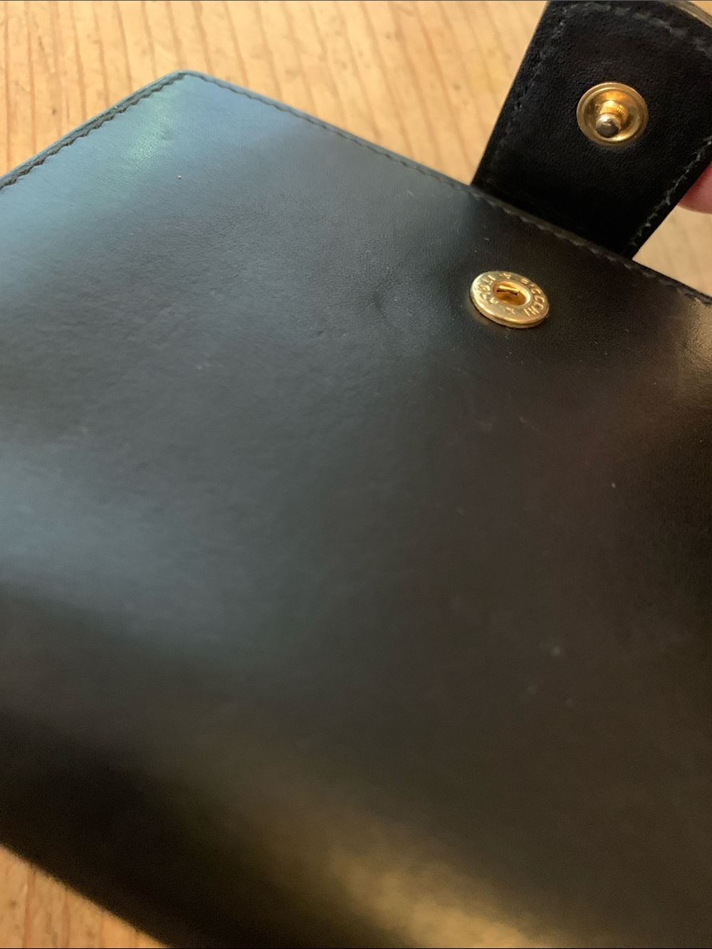 Salvatore Ferragamo, black snap closure wallet - Picture 7 of 14